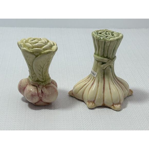 Pair Onion Motif Table Kitchen kitschy Salt & Pepper Shakers Made In Italy - Picture 2 of 13